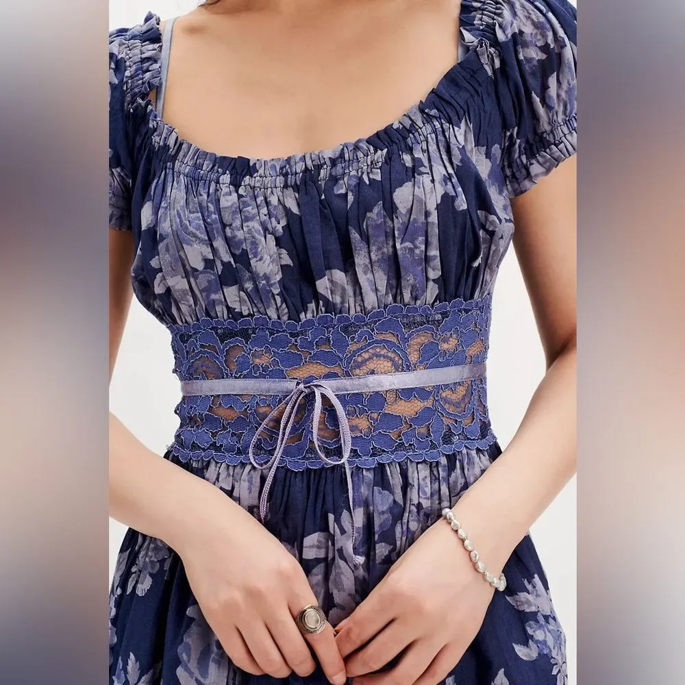 Free People details totally